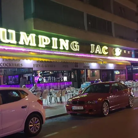 Apartment Cerca Playa-piscina-wifi-aire Acond, 5 Pers,-no-jovenes- Parking Extra 10 Eur Dia *