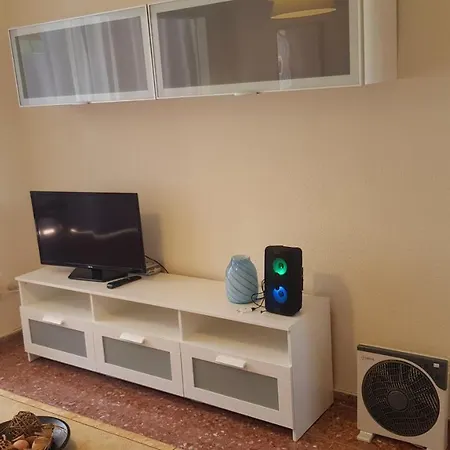 Apartment Cerca Playa-piscina-wifi-aire Acond, 5 Pers,-no-jovenes- Parking Extra 10 Eur Dia *