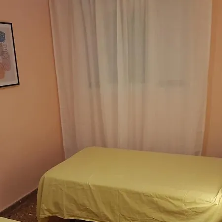 Cerca Playa-piscina-wifi-aire Acond, 5 Pers,-no-jovenes- Parking Extra 10 Eur Dia Apartment