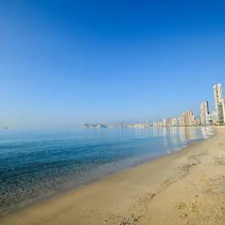 Apartment Cerca Playa-piscina-wifi-aire Acond, 5 Pers,-no-jovenes- Parking Extra 10 Eur Dia