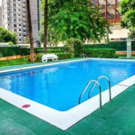 Cerca Playa-piscina-wifi-aire Acond, 5 Pers,-no-jovenes- Parking Extra 10 Eur Dia * Benidorm