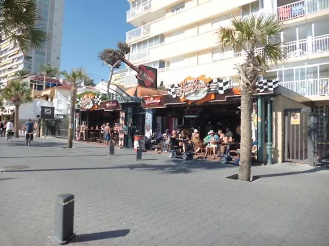 Apartamento En Playa Lev-alham-piscina-wifi-aire Acond, 5-1 Pers,-no-jovenes- Parking Es Extra *
